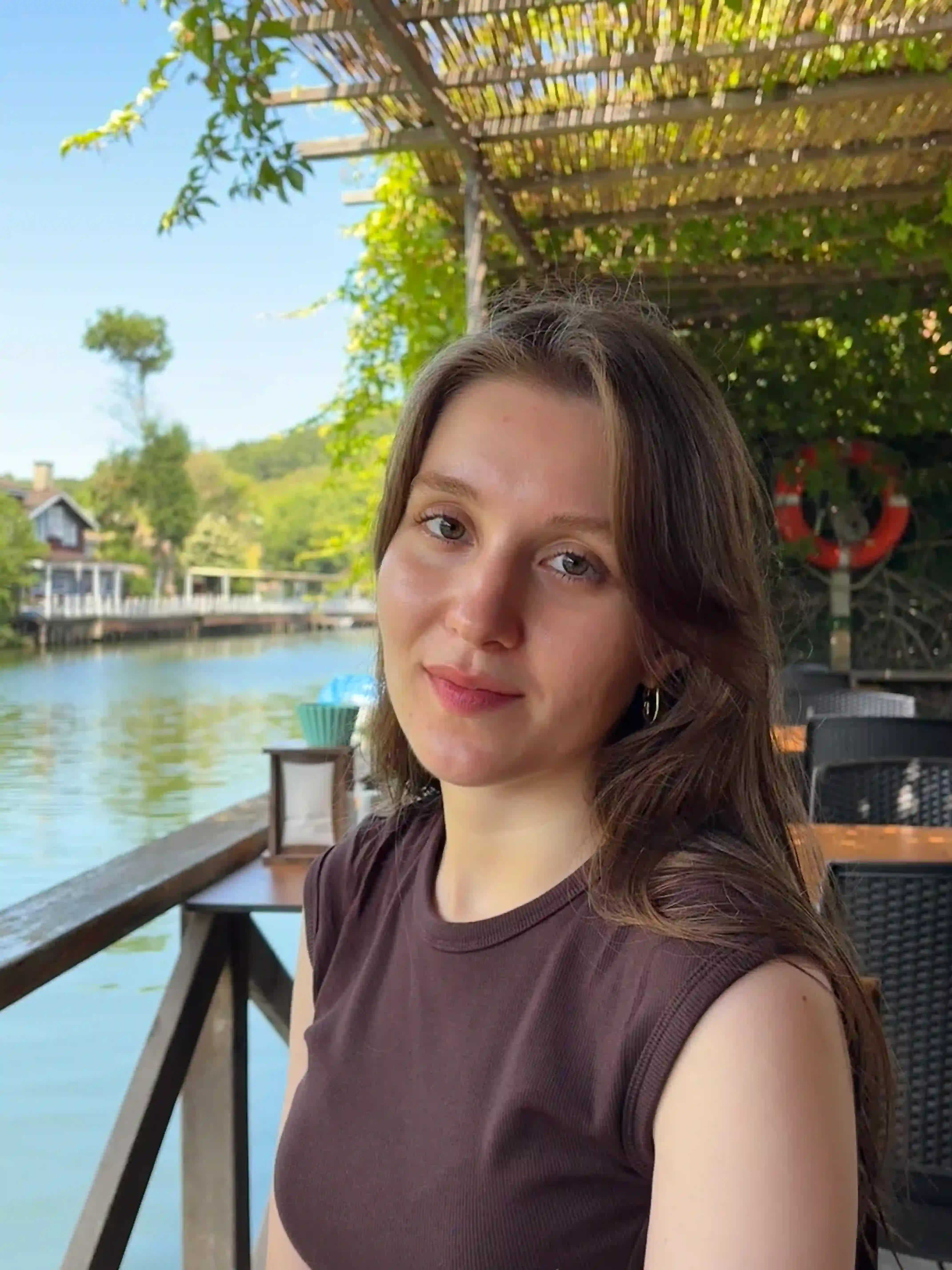 Azra Kargı
